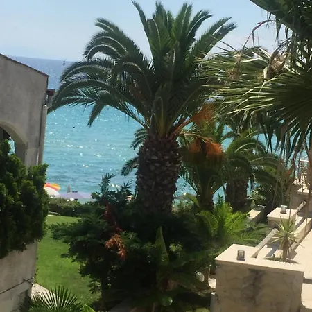 Franki View Apartament *